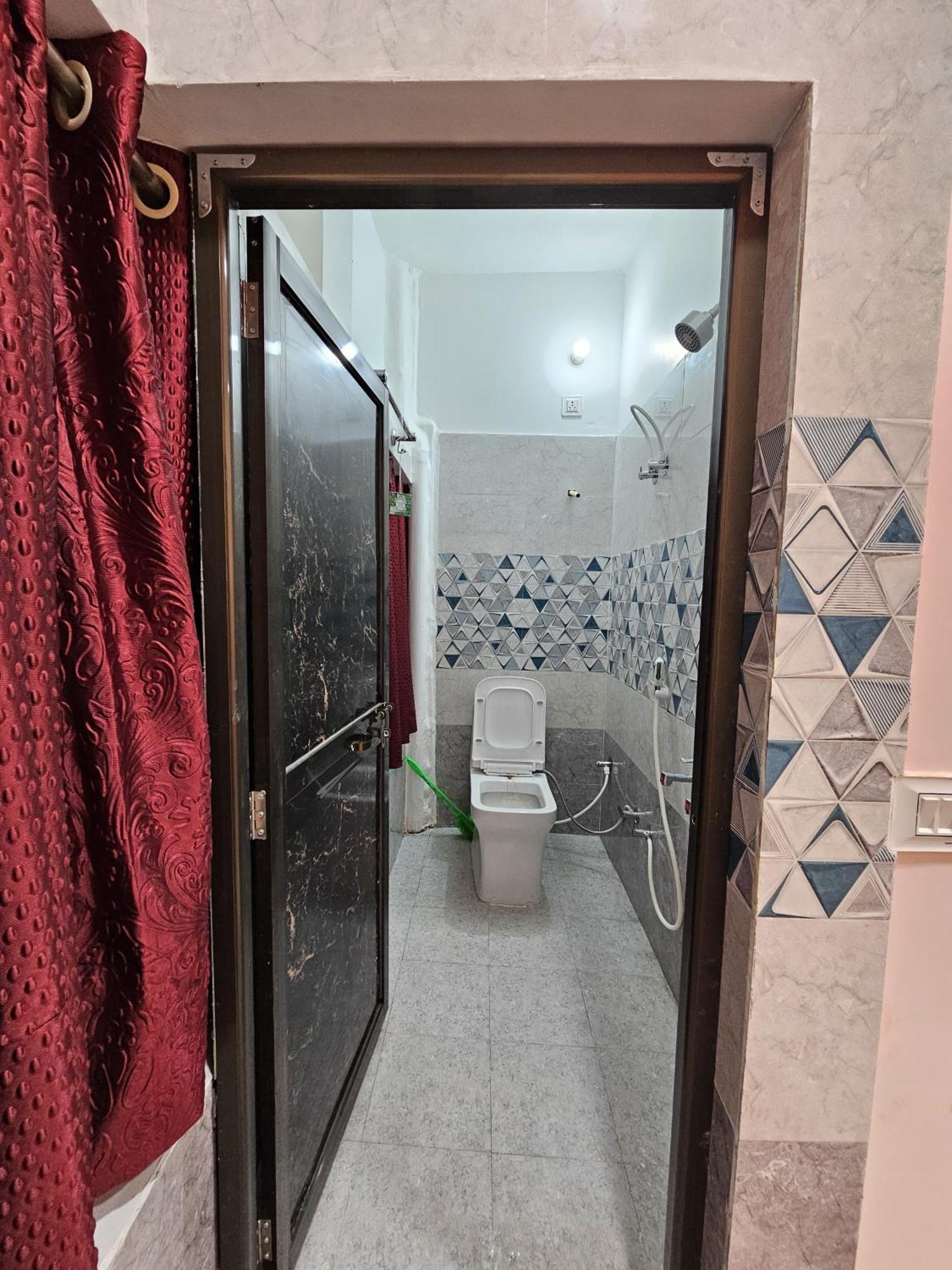 Shri Mahaveer Residency * Ayodhya