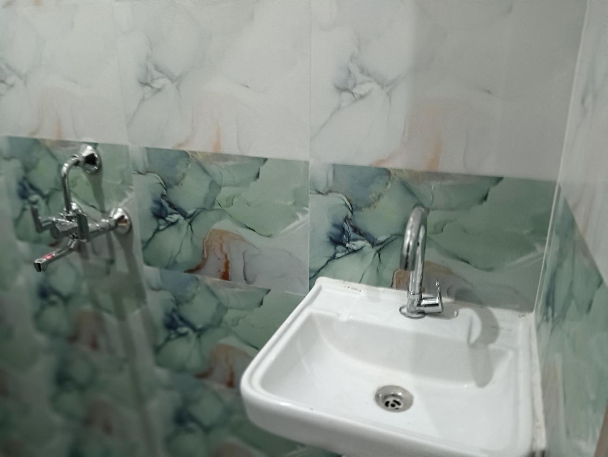 Guest house Kedar Ayodhya