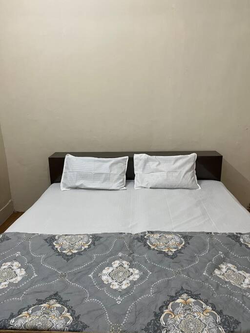 Apartment Sudama Ki Kuttiyaa