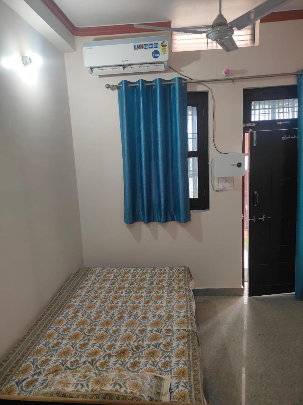 Hari Kripa Sadan Guest house