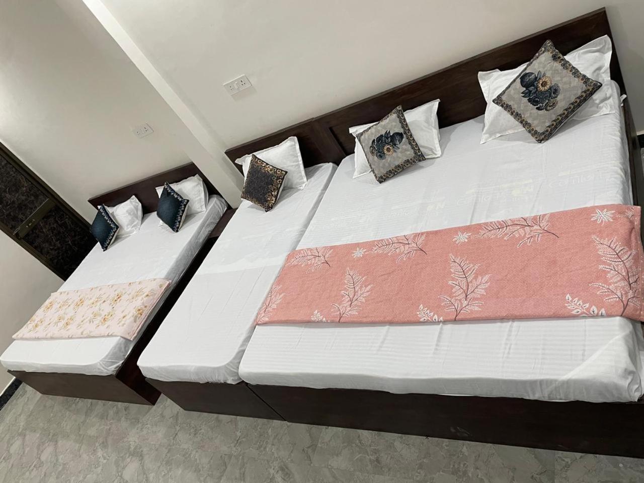 Homestay Nakshatra Palace Ayodhya