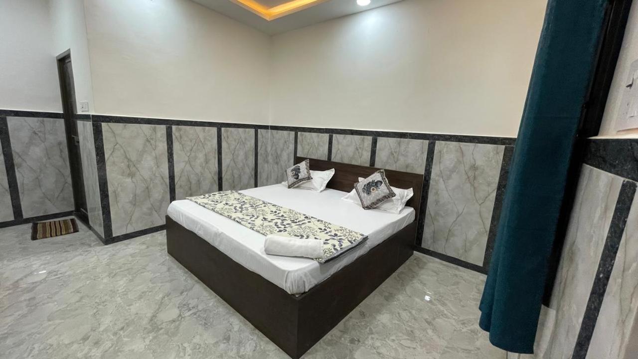 Nakshatra Palace Homestay Ayodhya