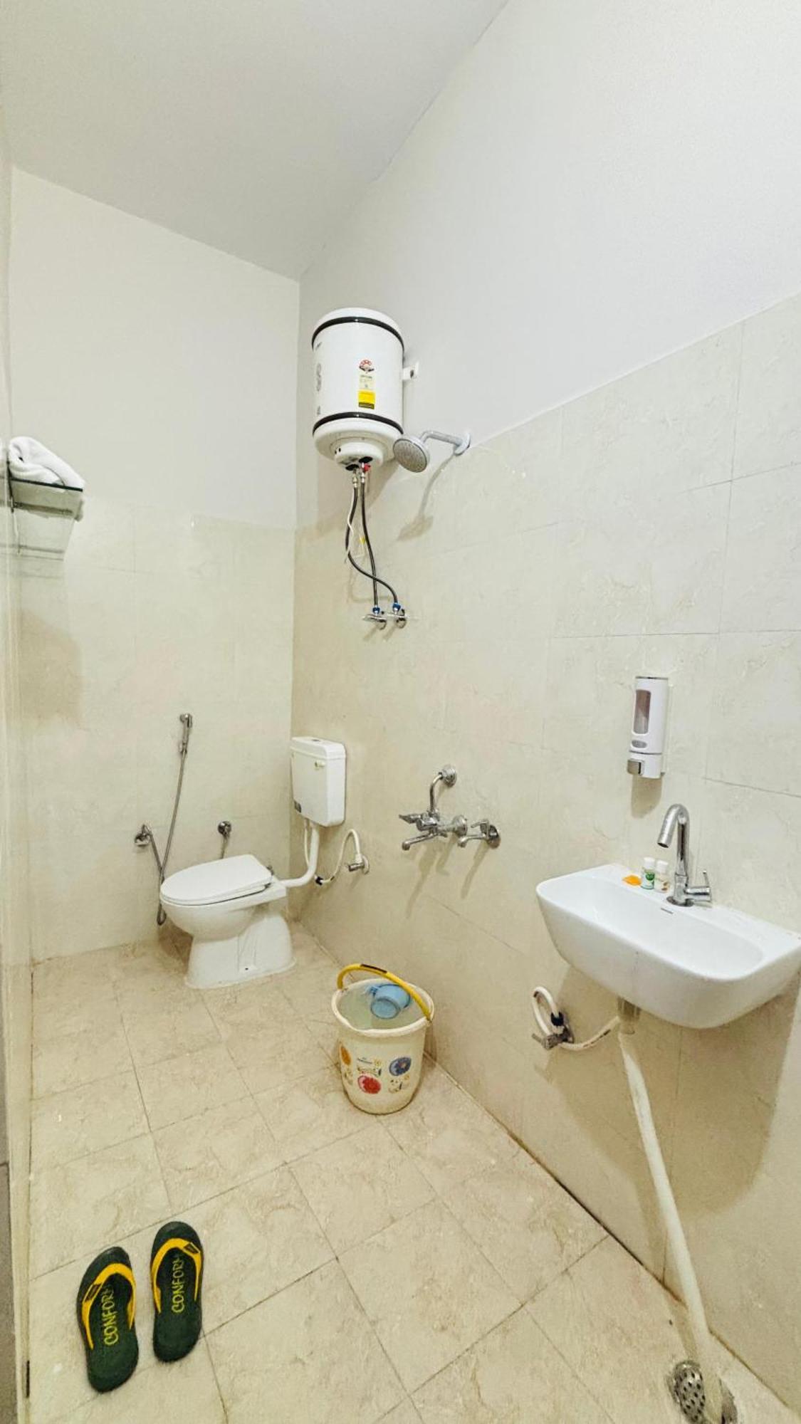 Homestay Nirvana Guest House, Near Ram Mandir