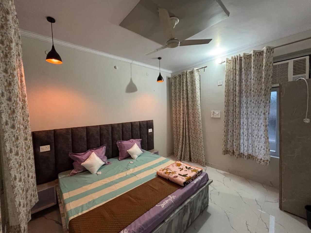 Nirvana Guest House, Near Ram Mandir *
