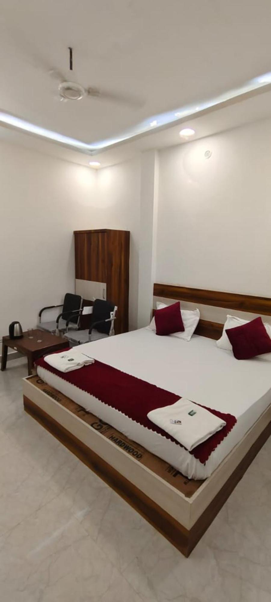 Ram Krishna Palace - Near Shree Ram Temple And Hanuman Garhi - Luxury Boutique Ayodhya