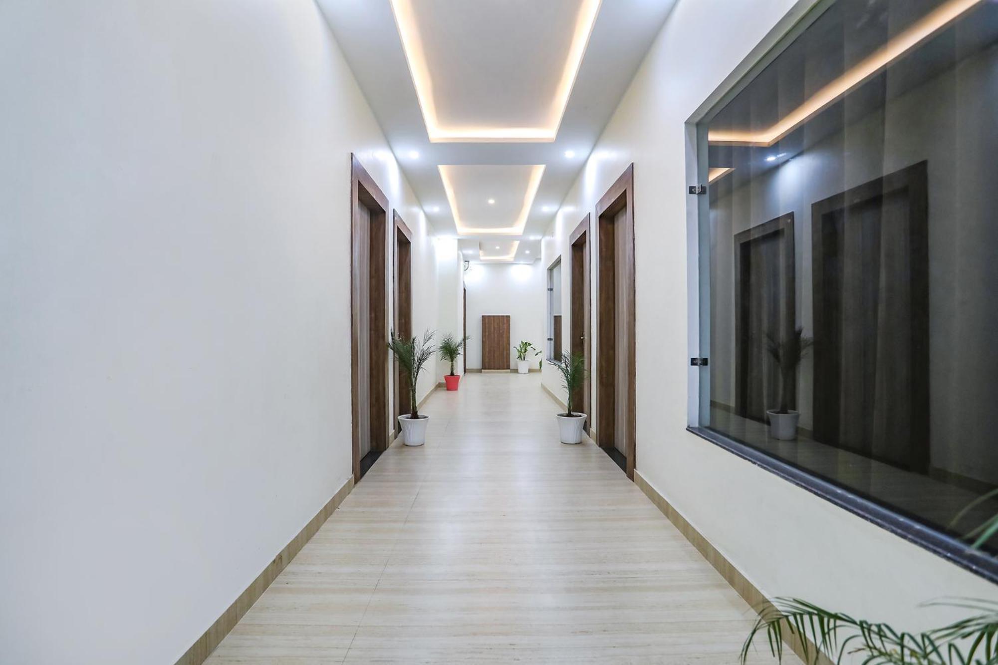 Fabhotel Square Jb 3* Ayodhya