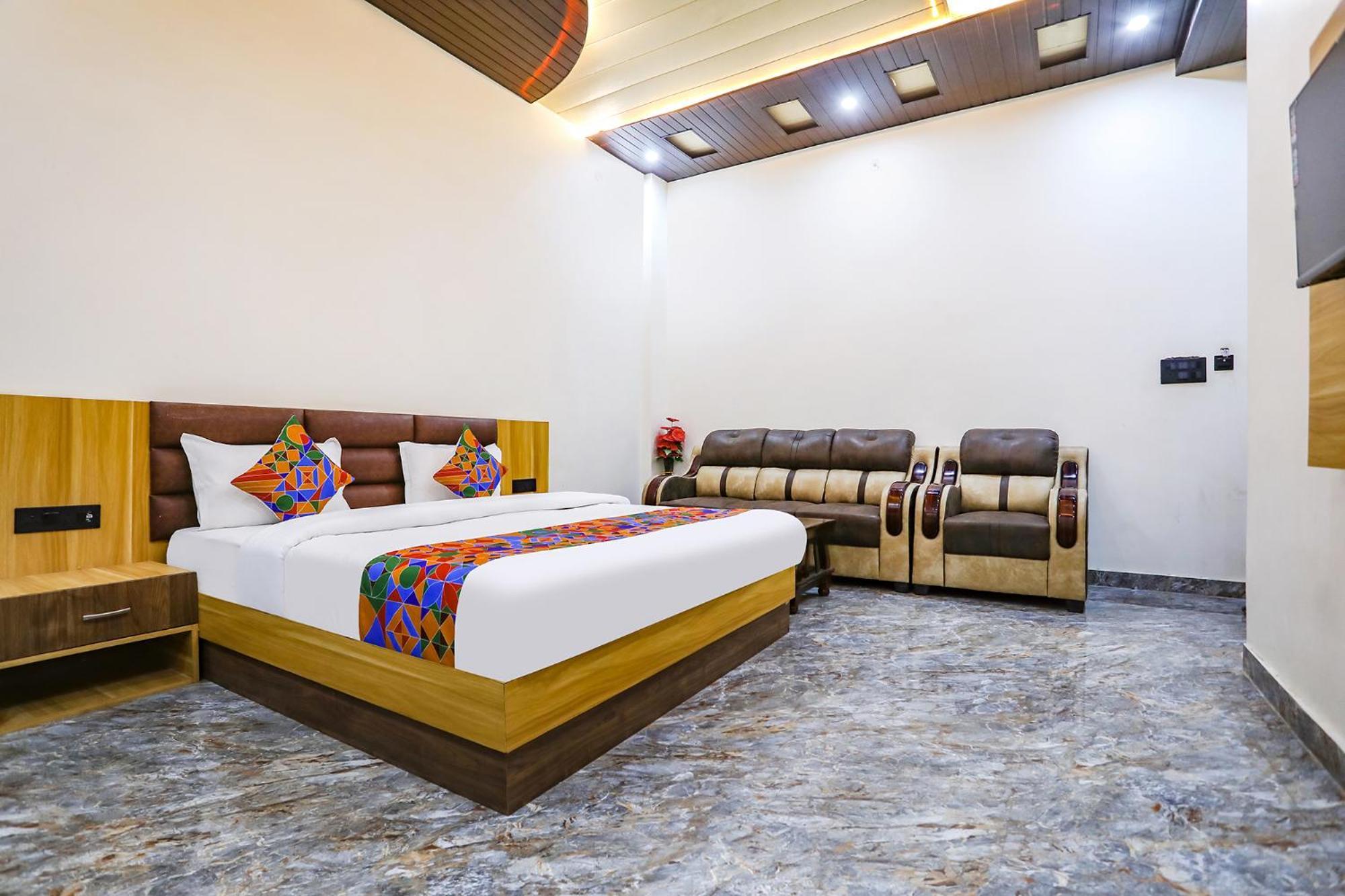 Fabhotel Square Jb Ayodhya