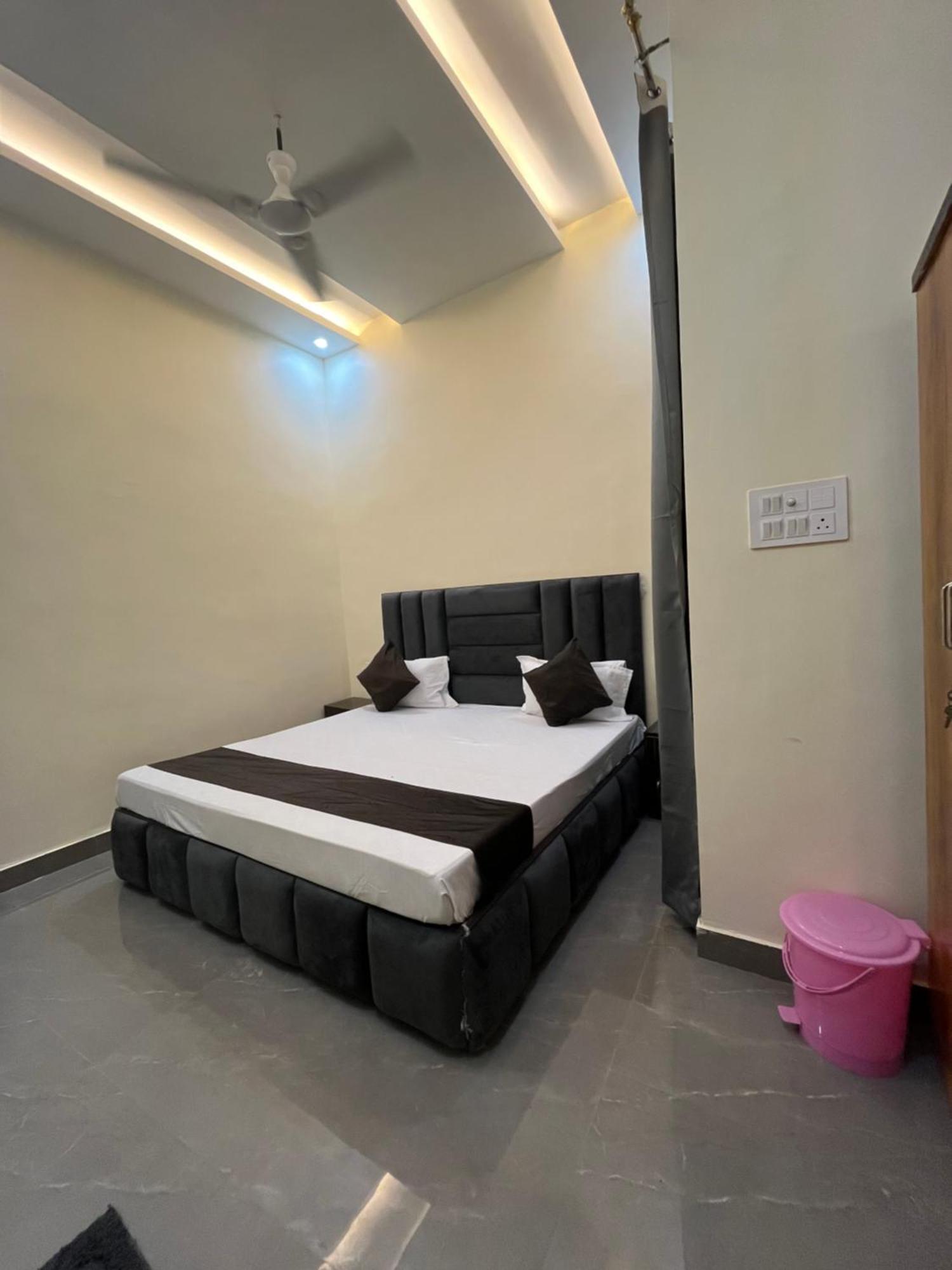 Vedas Hotel