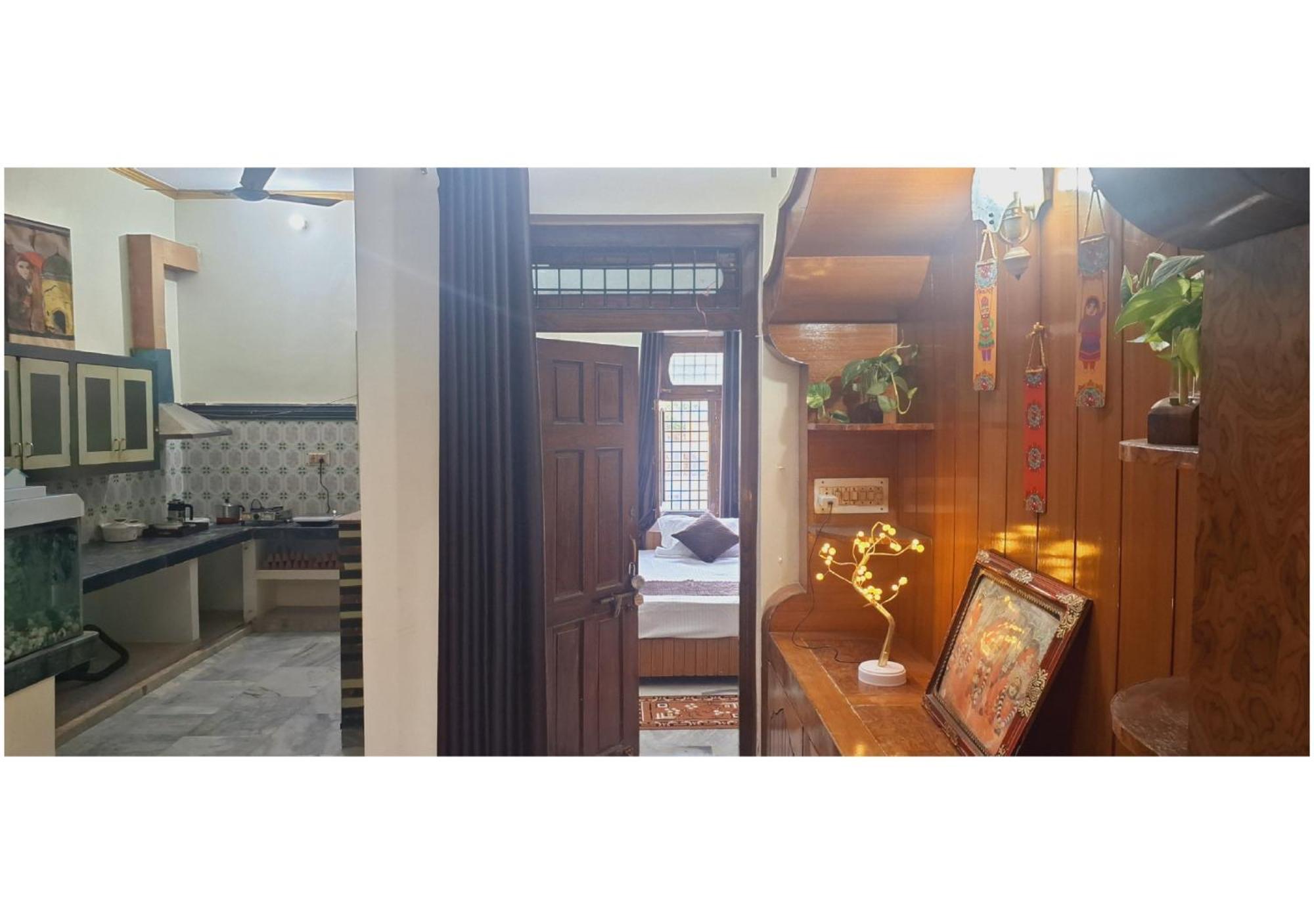 Sharan Homestay *