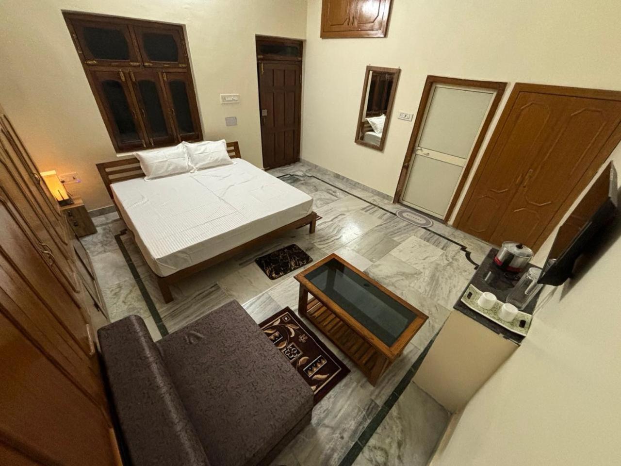 Sharan Ayodhya