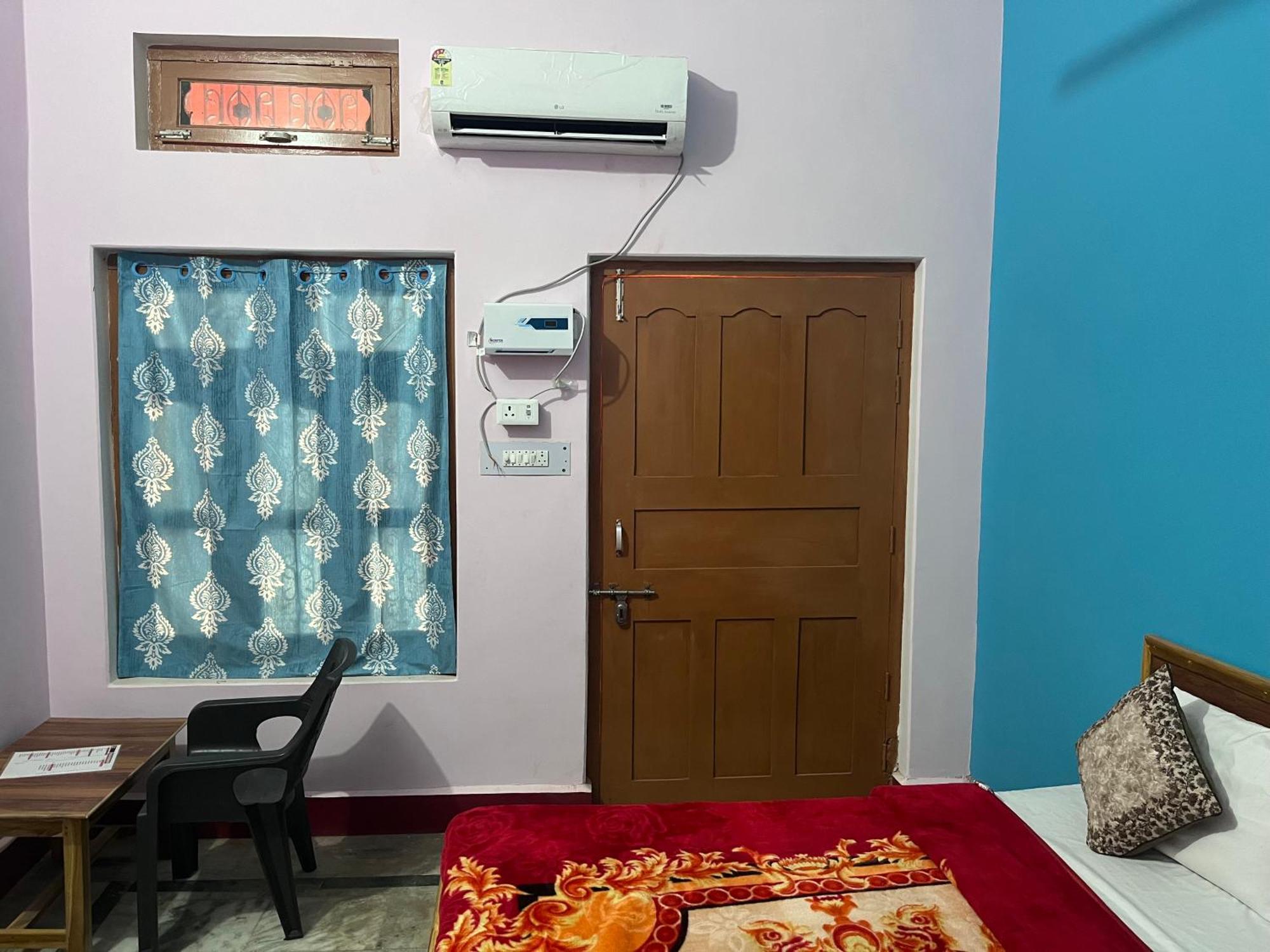 Hotel Shri Rameshwaram Paying Near Ram Lalla Temple- 400 Meter 2*