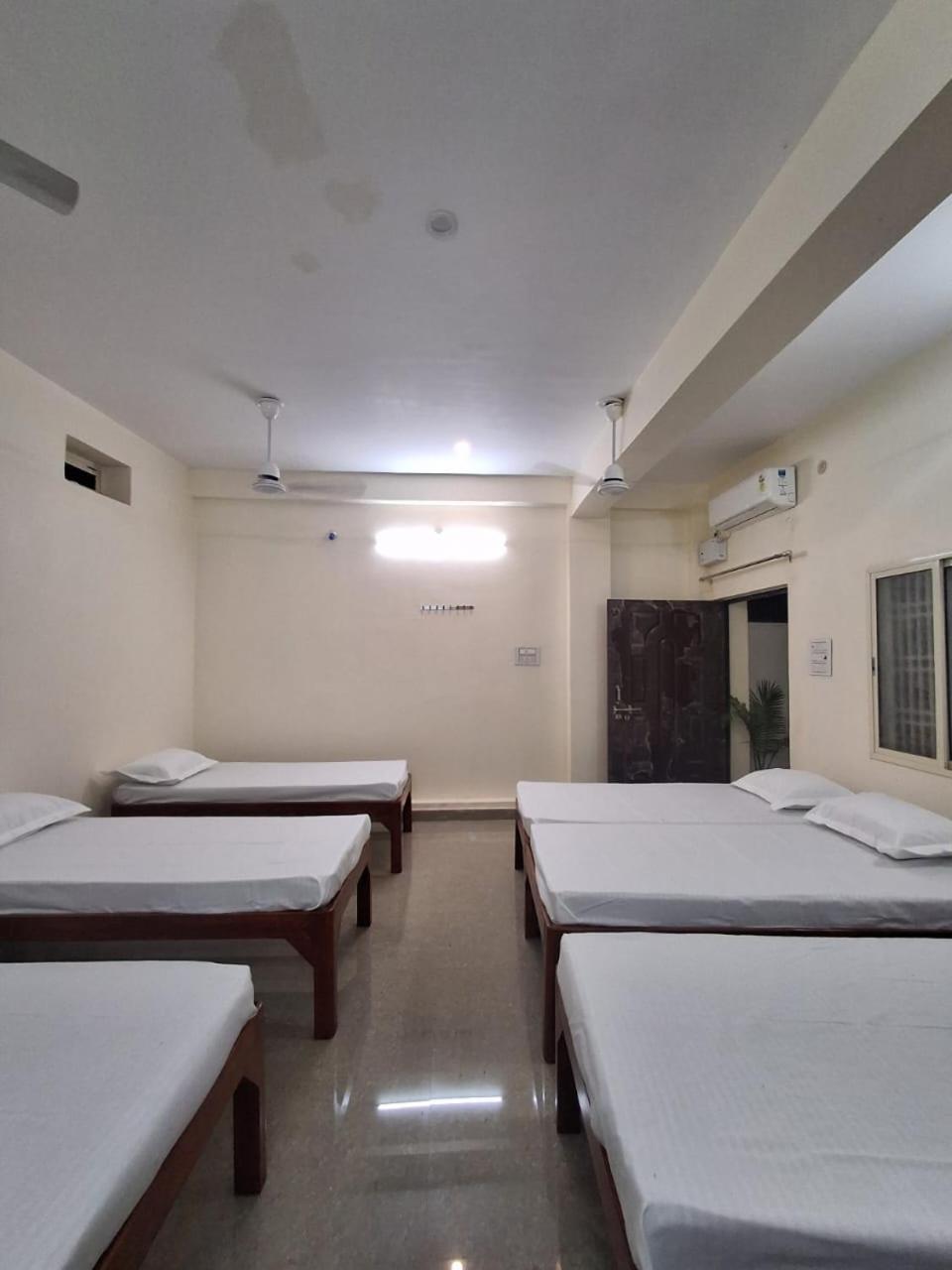 Sharan Homestay Ayodhya