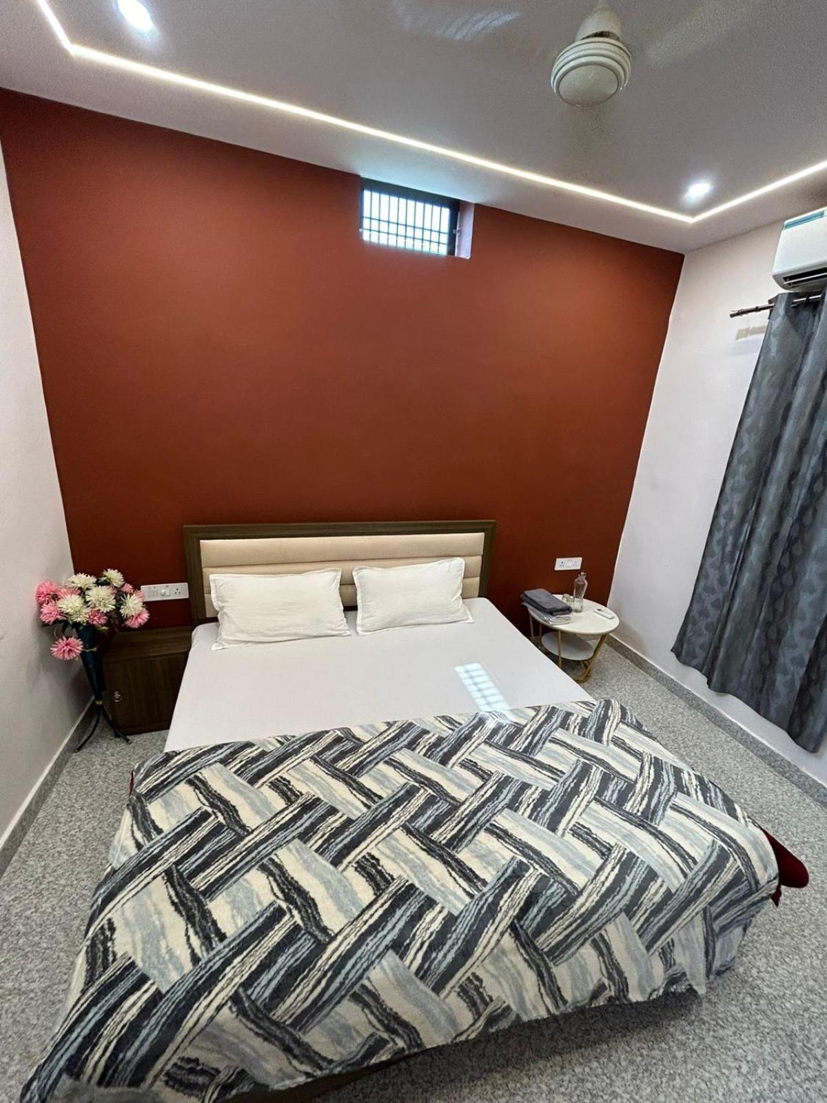 Shree Rajeshwar Bhawan Hotel