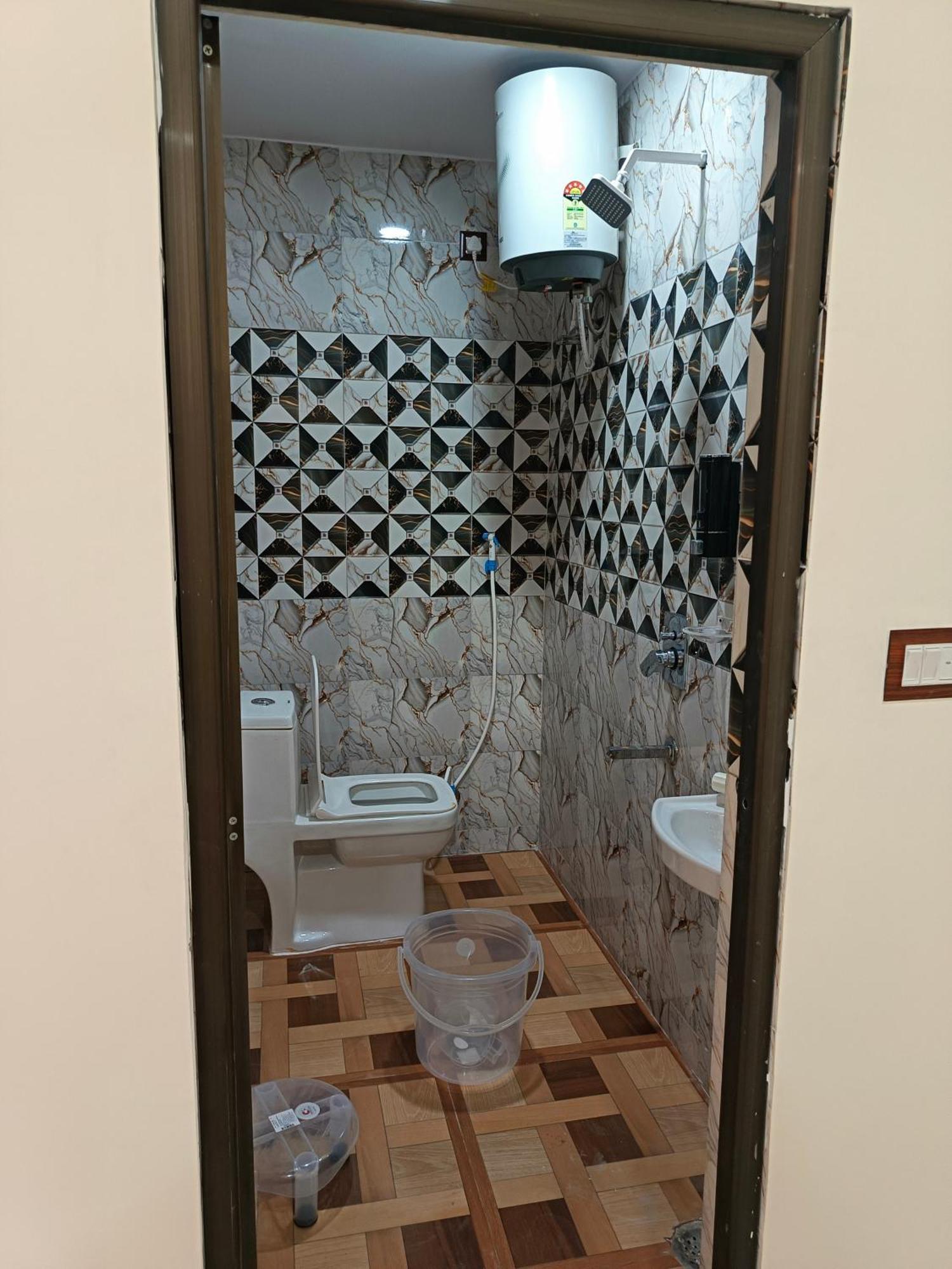 New Residency Palace Homestay *