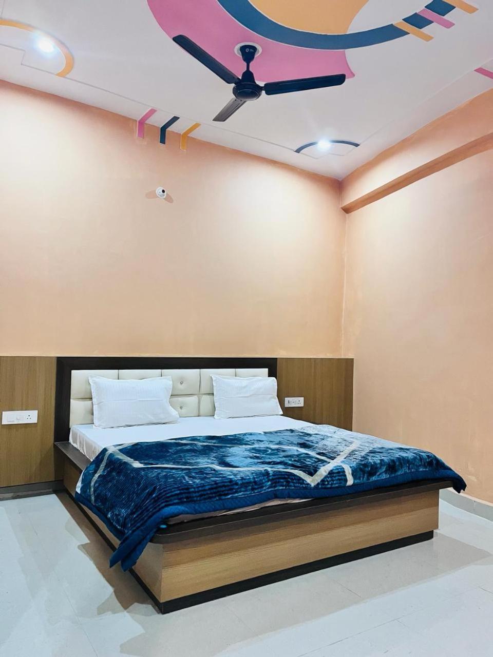 Hotel New Raghukul Lounge 4*