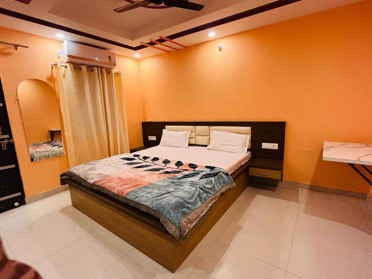 New Raghukul Lounge 4*