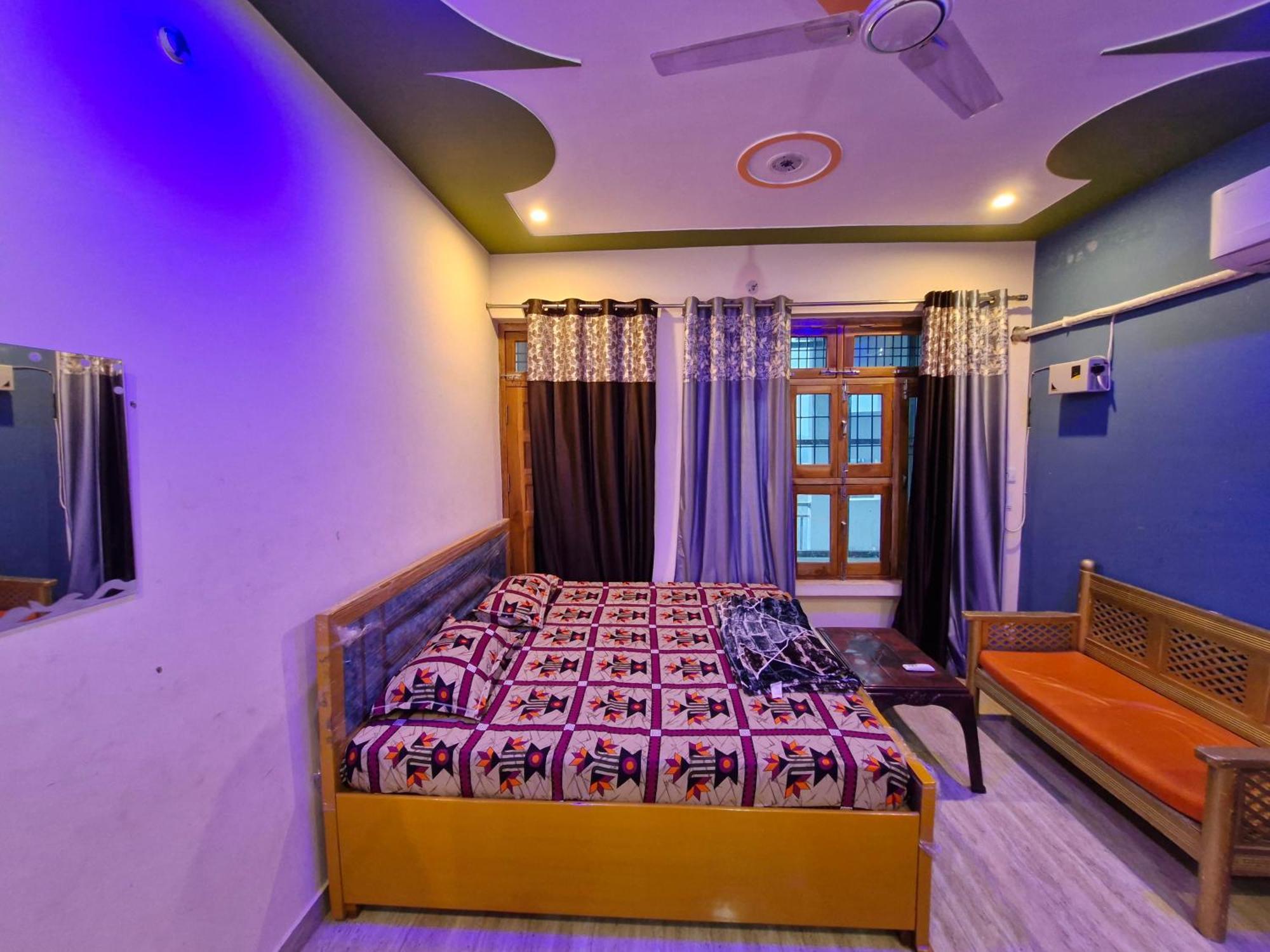 Homestay Shree Shyam Palace Near Ramjanmbhoomi Ayodhya