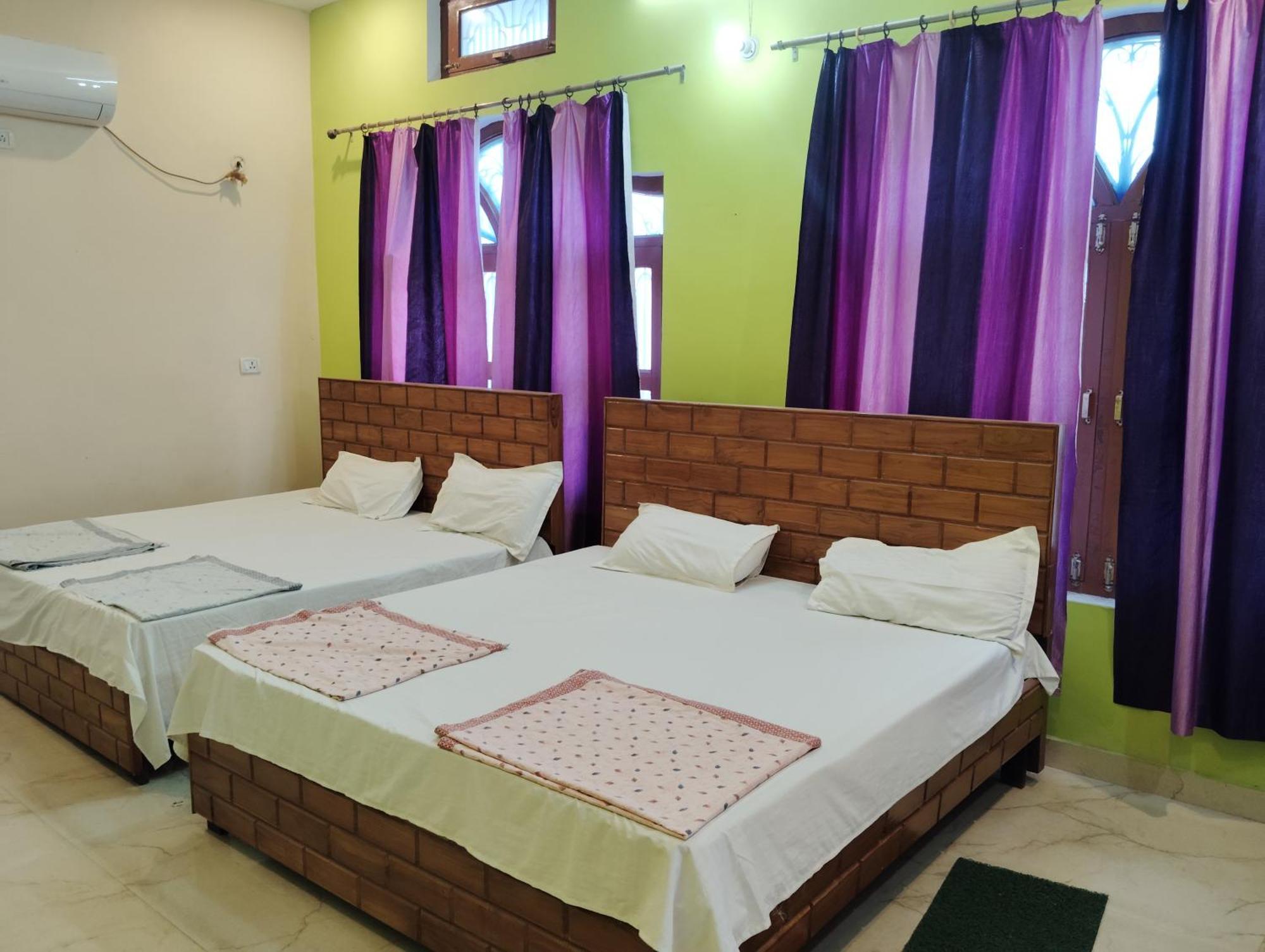 Om Palace Guest House Ayodhya Dhaam -Ac & Non Ac Rooms Ayodhya
