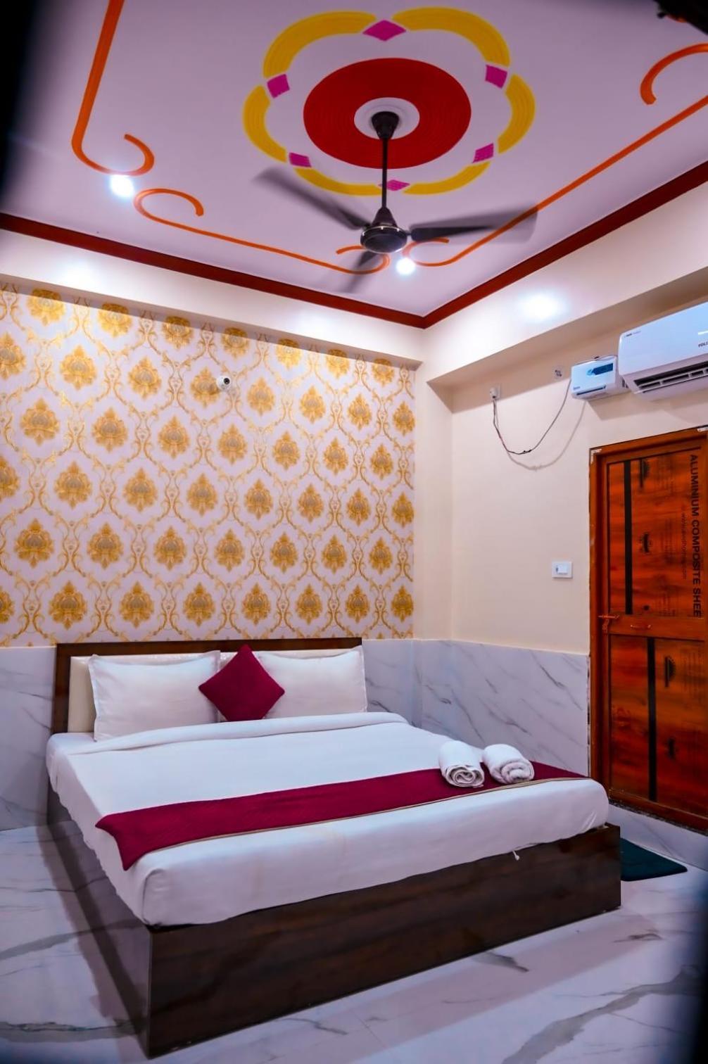 Hotel The Param Residency - A Unit Of Ramansh Hospitality 800 Meters From Ram Mandir Ayodhya