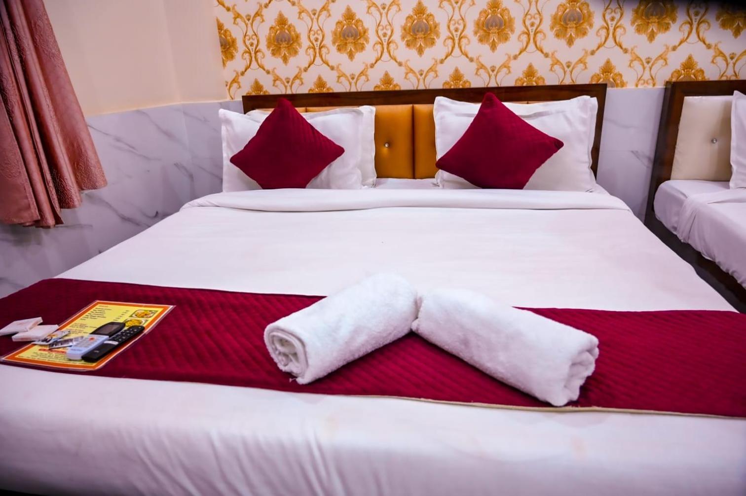 The Param Residency - A Unit Of Ramansh Hospitality 800 Meters From Ram Mandir Hotel