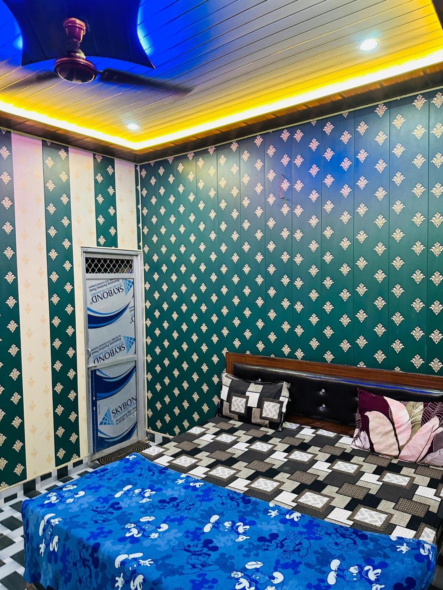Amarnath Guest house