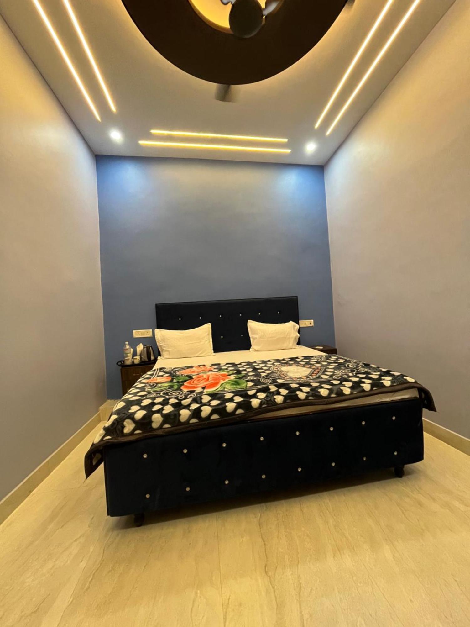 Vedas Hotel Ayodhya