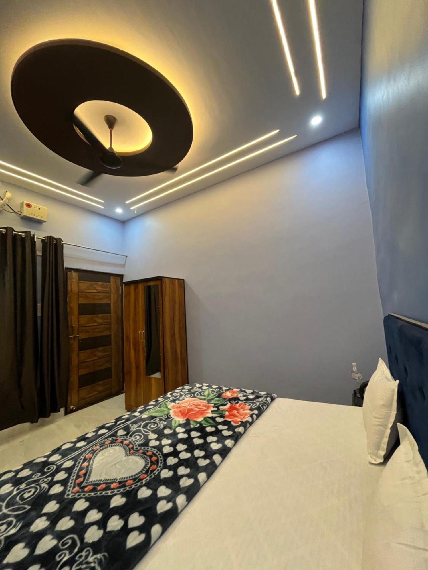 Vedas 3* Ayodhya