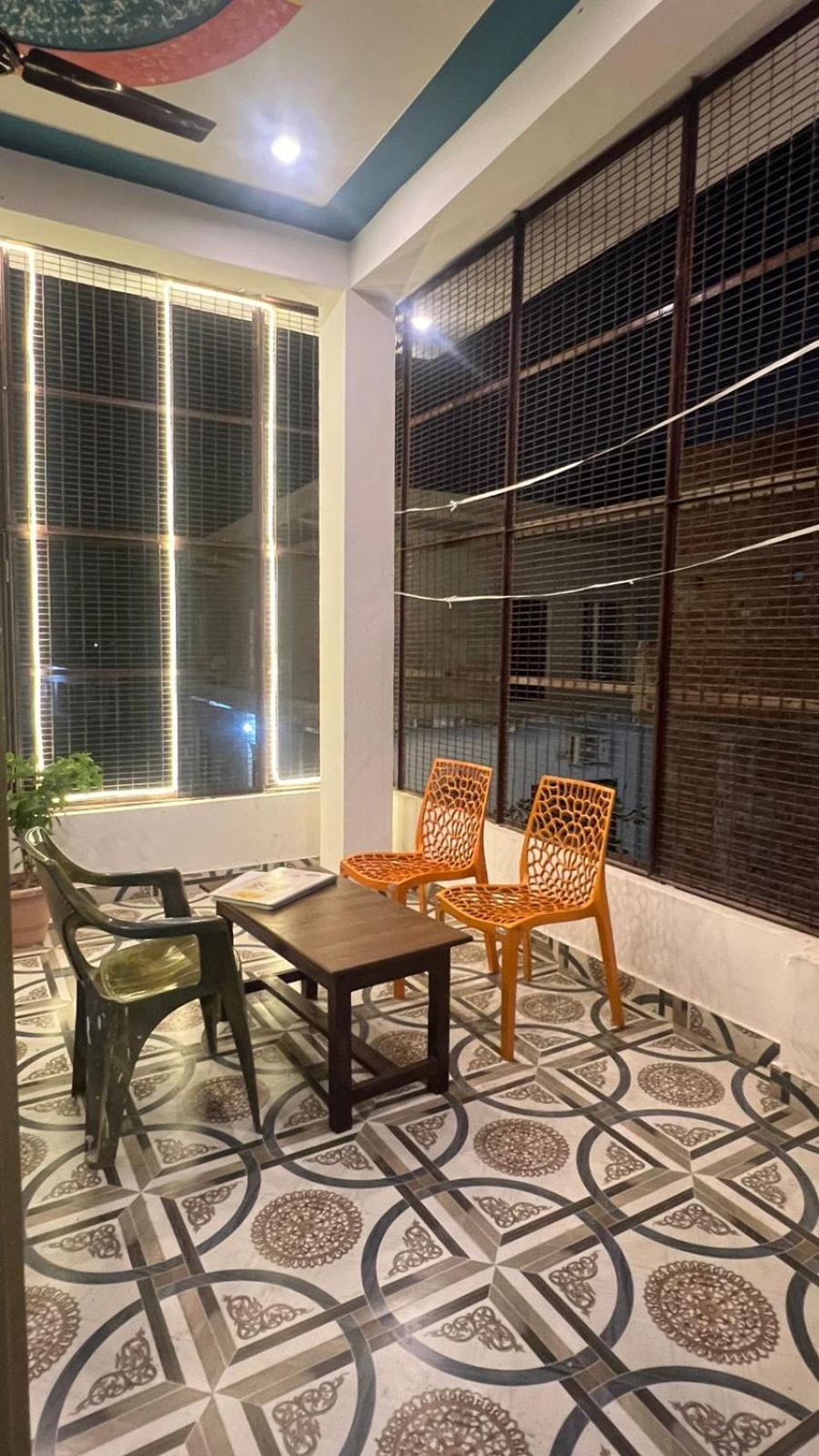 Veda Palace, 900 Meter Distancce From Temple Ayodhya
