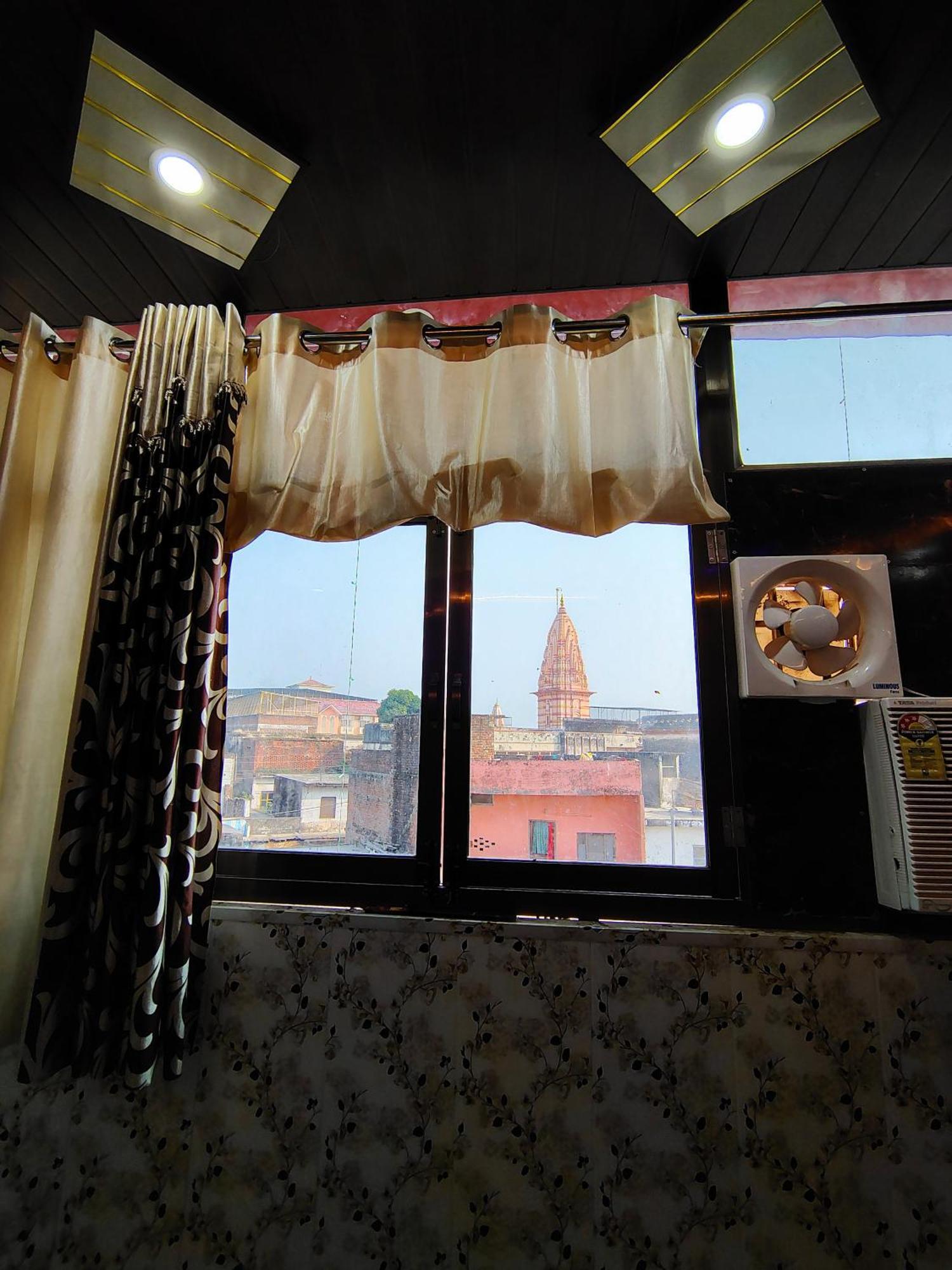 Shree Shyam Sharanam Paying Guest house