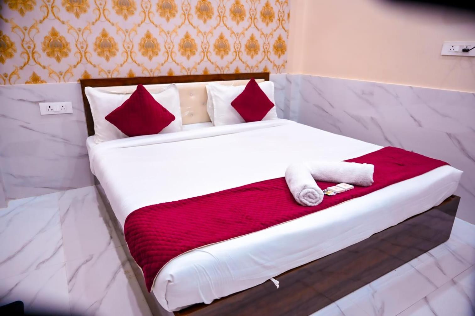 The Raamans - Near Ram Mandir , A Unit Of Anvi 3*