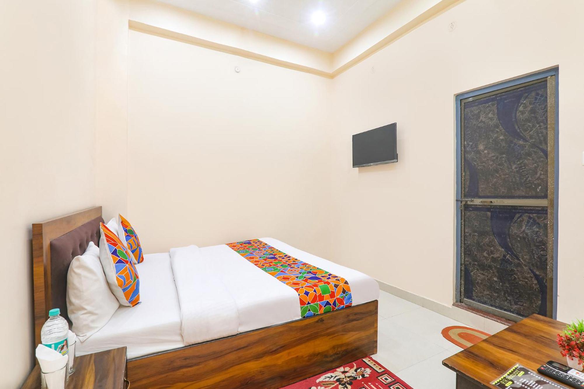 Fabhotel Rk Palace Ayodhya