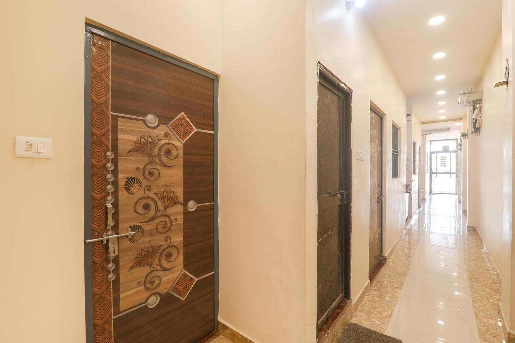 Hotel Fabhotel Rk Palace 3*