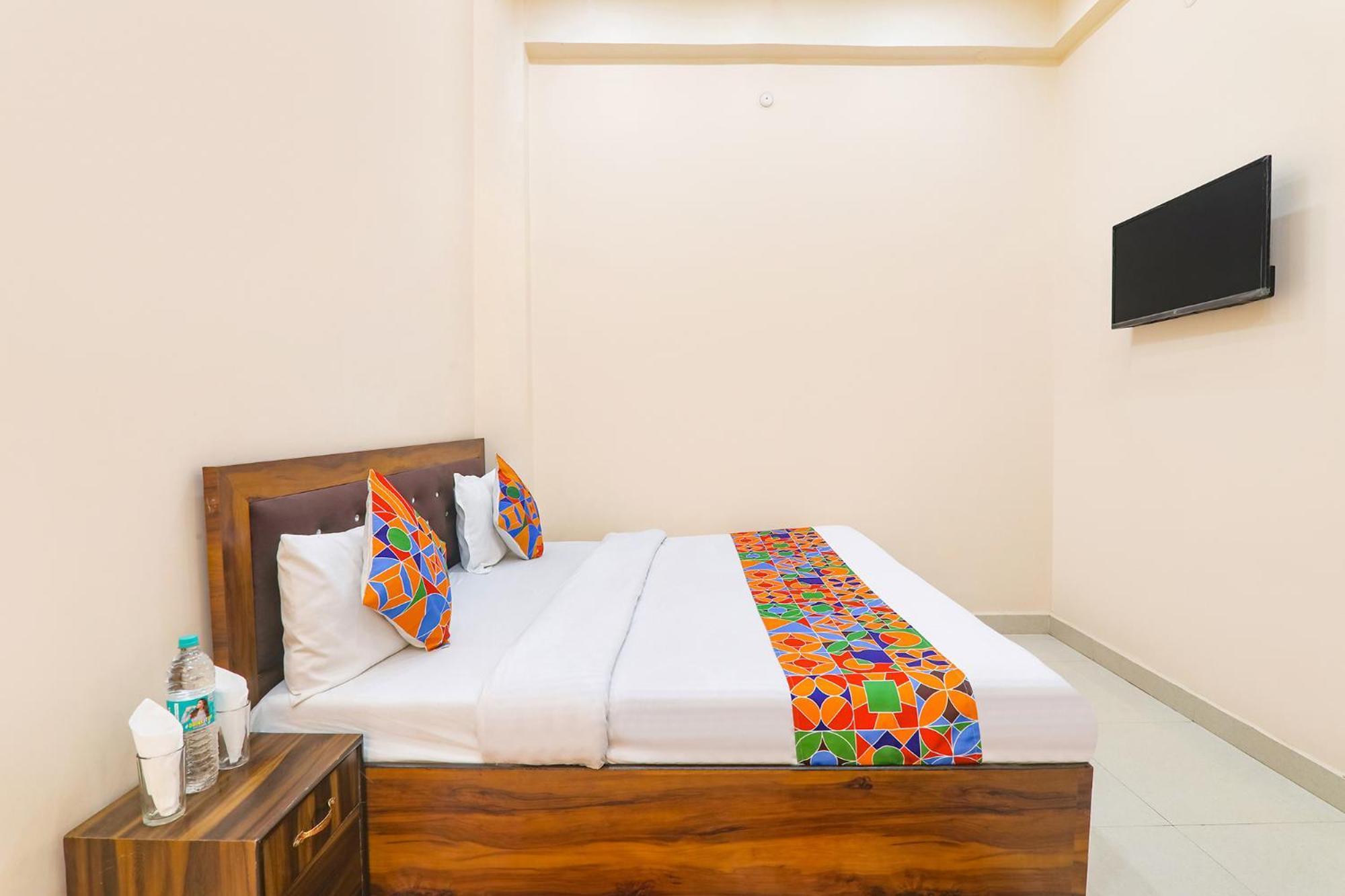 Fabhotel Rk Palace Ayodhya