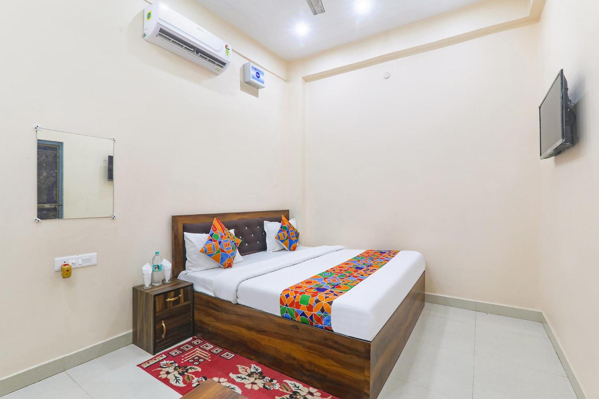Fabhotel Rk Palace 3*