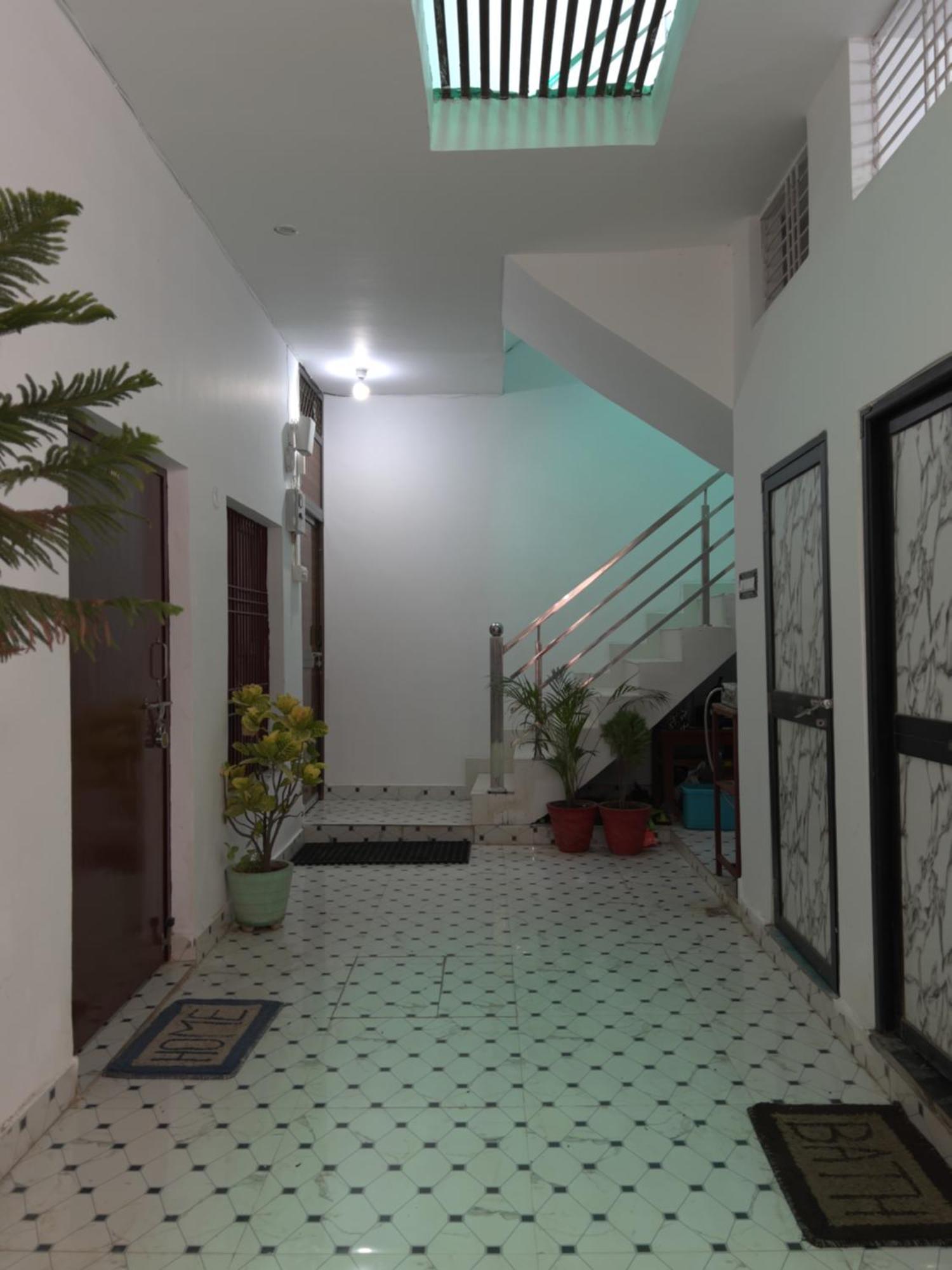 Rameshta Dham Near Ram Mandir Hotel 2*