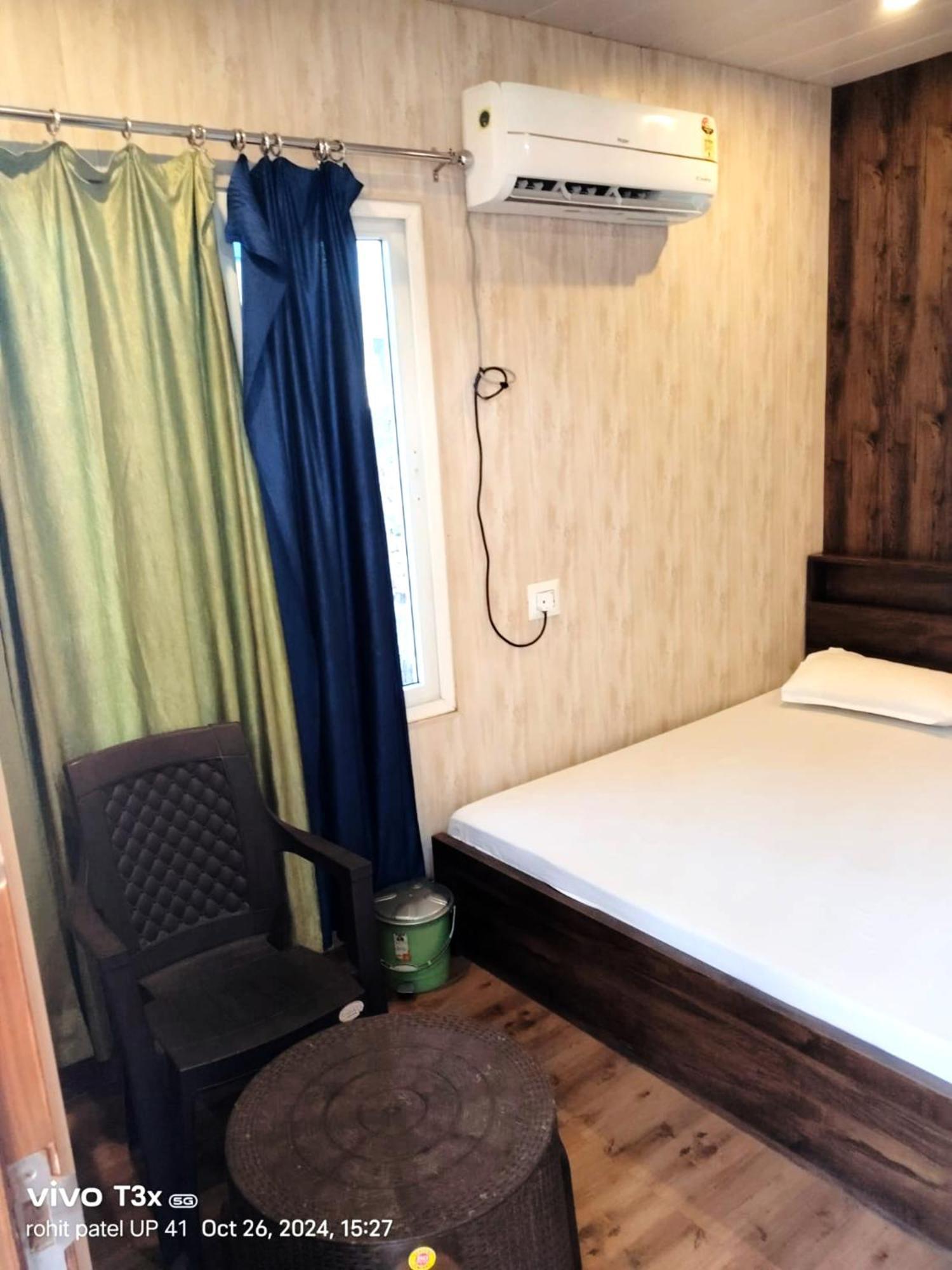 Vatika - Perfect Location With Comfortable *