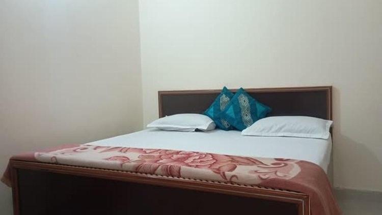 Ajay Palace Homestay Ayodhya