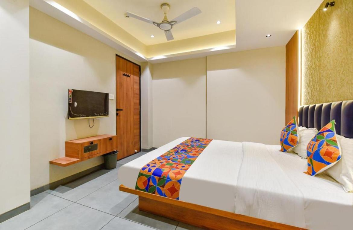Shree Ramayan Dham Guest house *