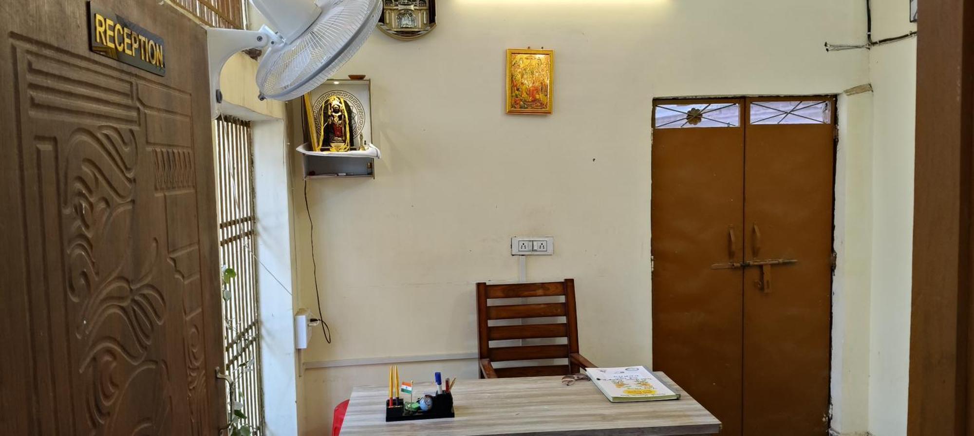 Sanat Kumar Yatri Niwas *