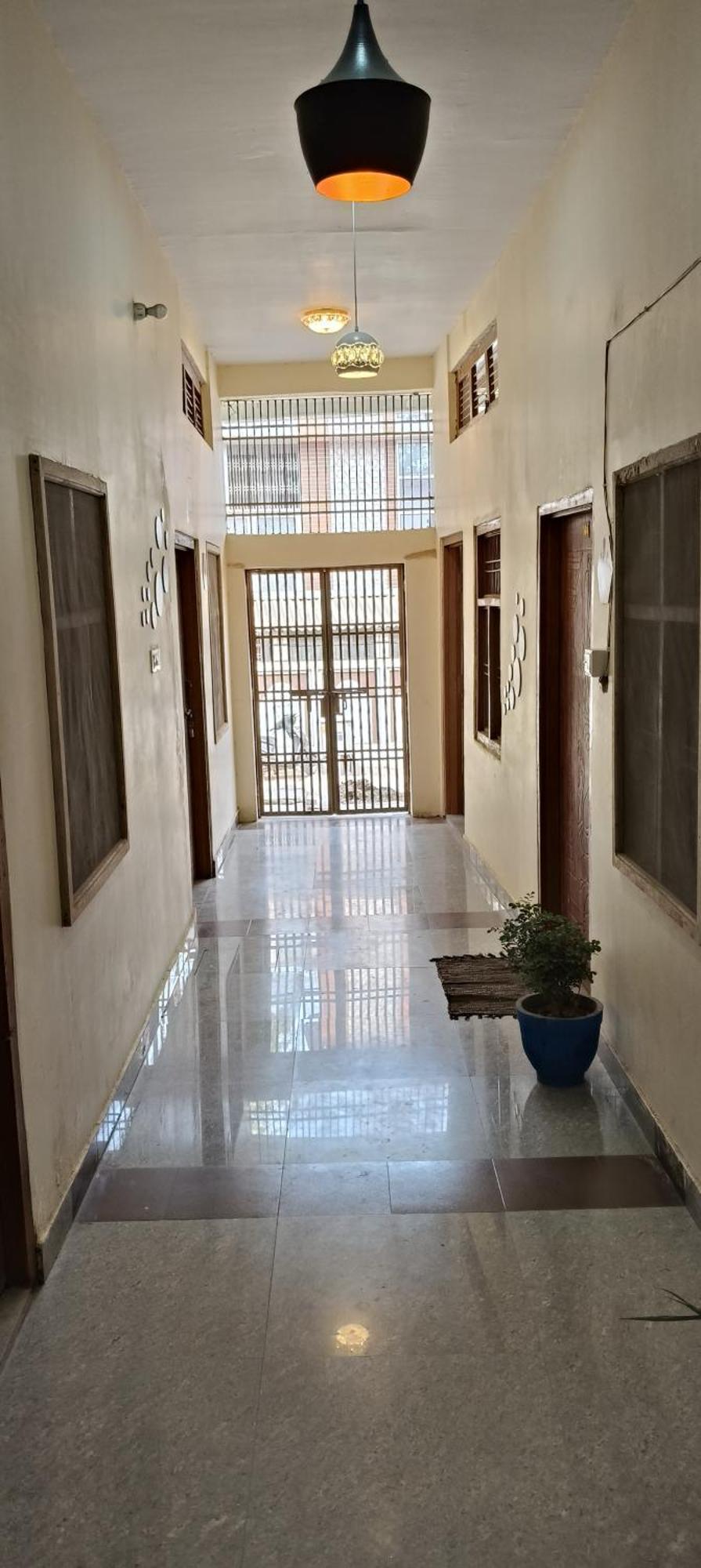 Sanat Kumar Yatri Niwas Guest house Ayodhya