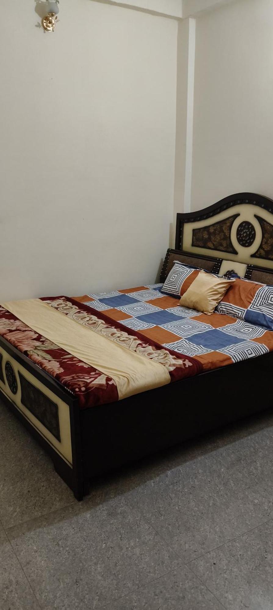 Sanat Kumar Yatri Niwas Guest house *