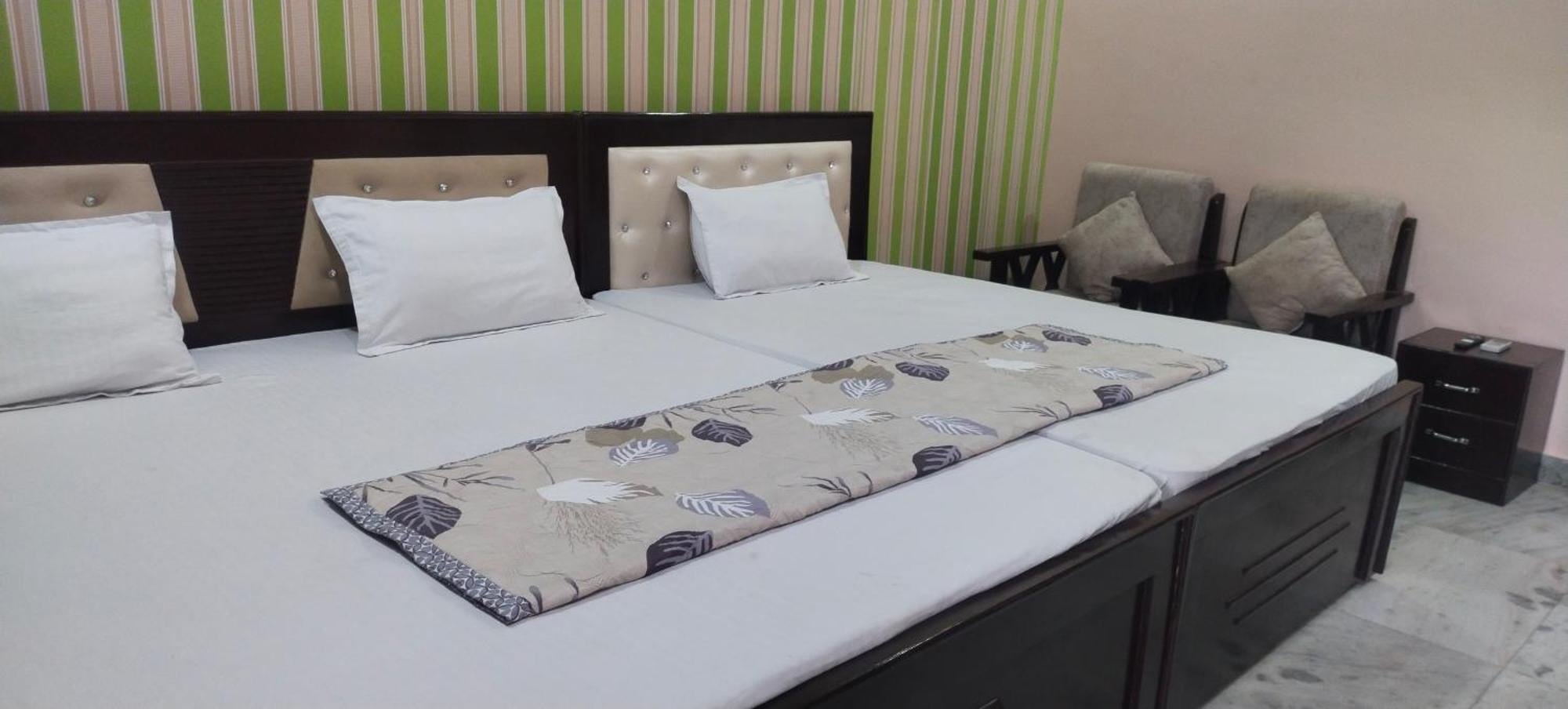 Kayastha Homestay *