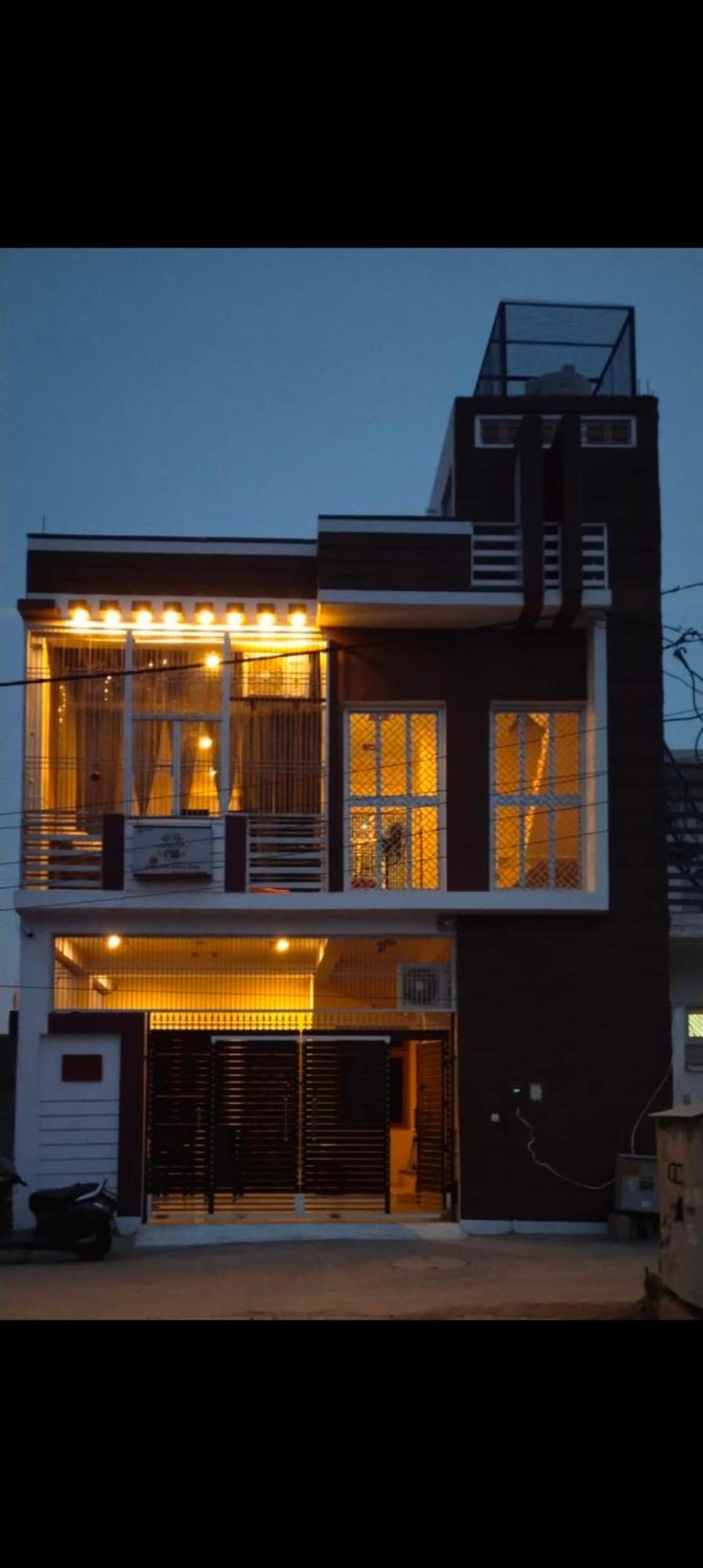 Kayastha Homestay *