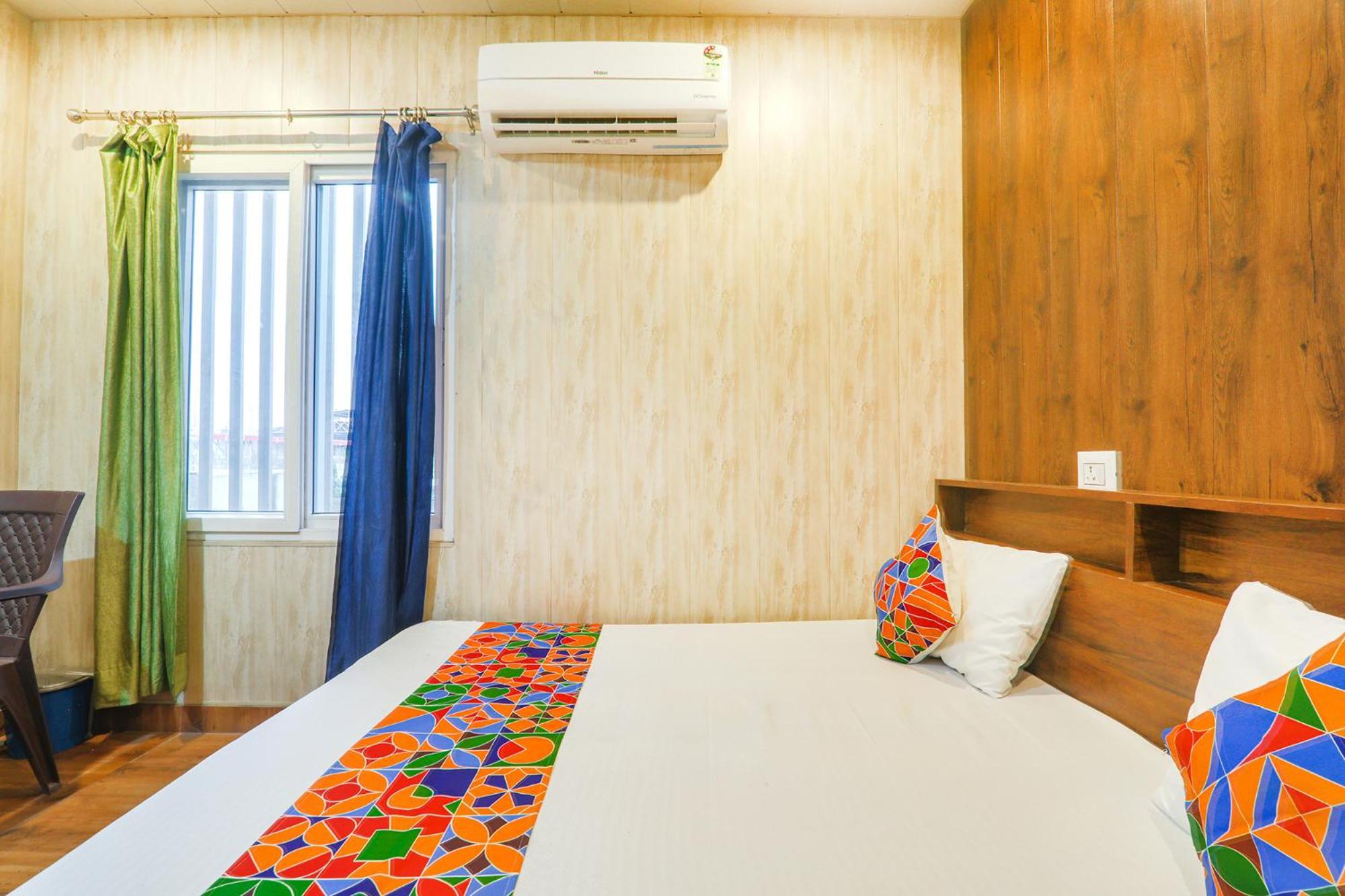 Fabexpress Vatika Guest house Ayodhya