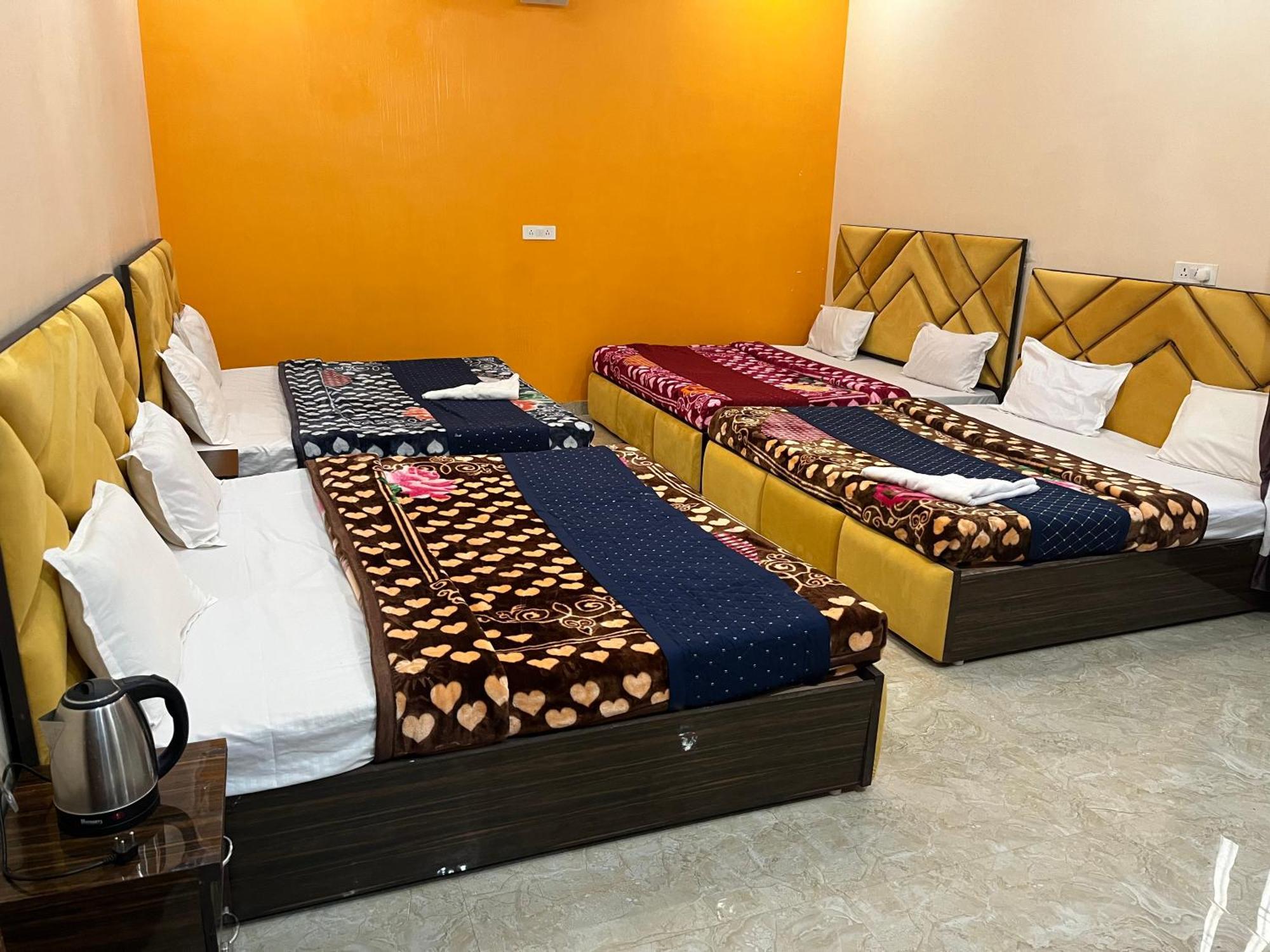 Hotel Vedas Ayodhya