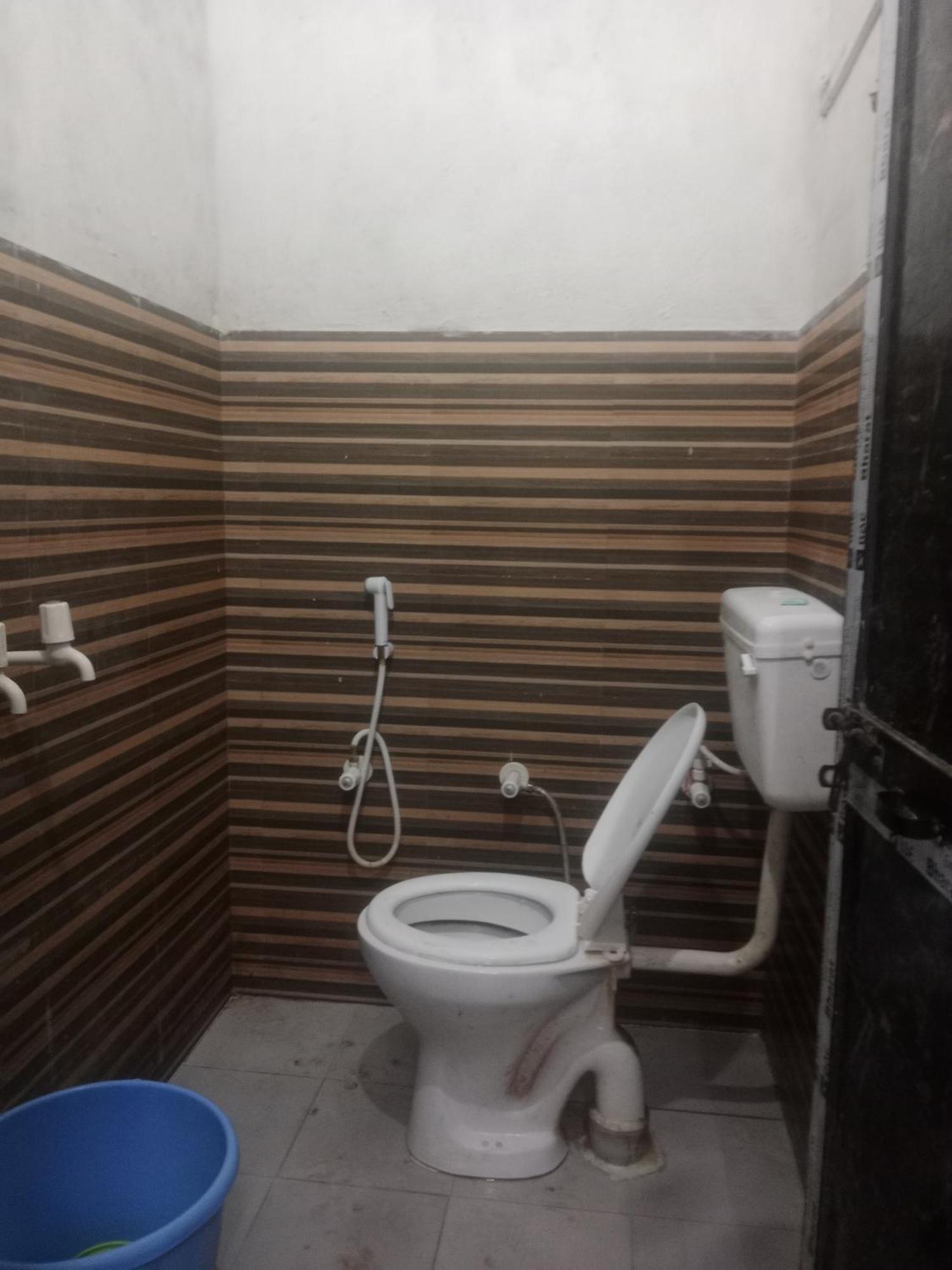 Raj Rajeswari Dharmshala Guest house *