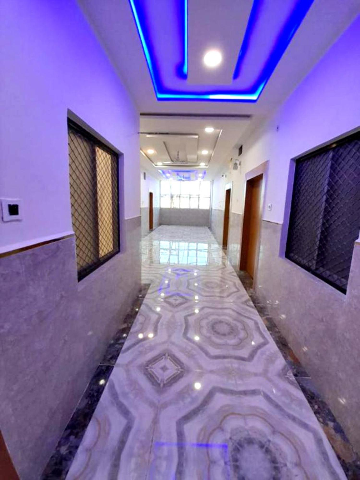 The Nirmala Palace - - Near-ram-janmabhoomi-and-ayodhya-ram-mandir-with-parking-and-restaurant-facilities - Best In