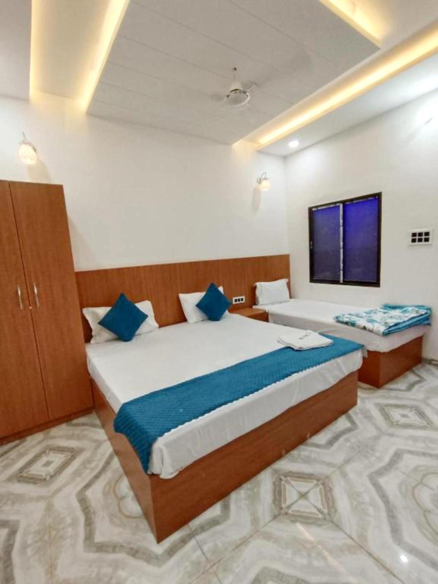 The Nirmala Palace - - Near-ram-janmabhoomi-and-ayodhya-ram-mandir-with-parking-and-restaurant-facilities - Best In 3*