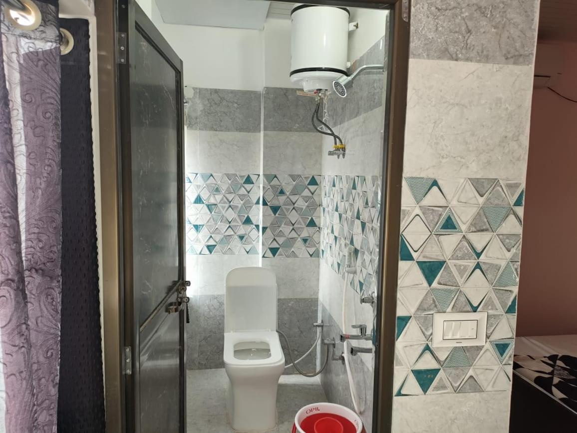 Shri Mahaveer Residency *