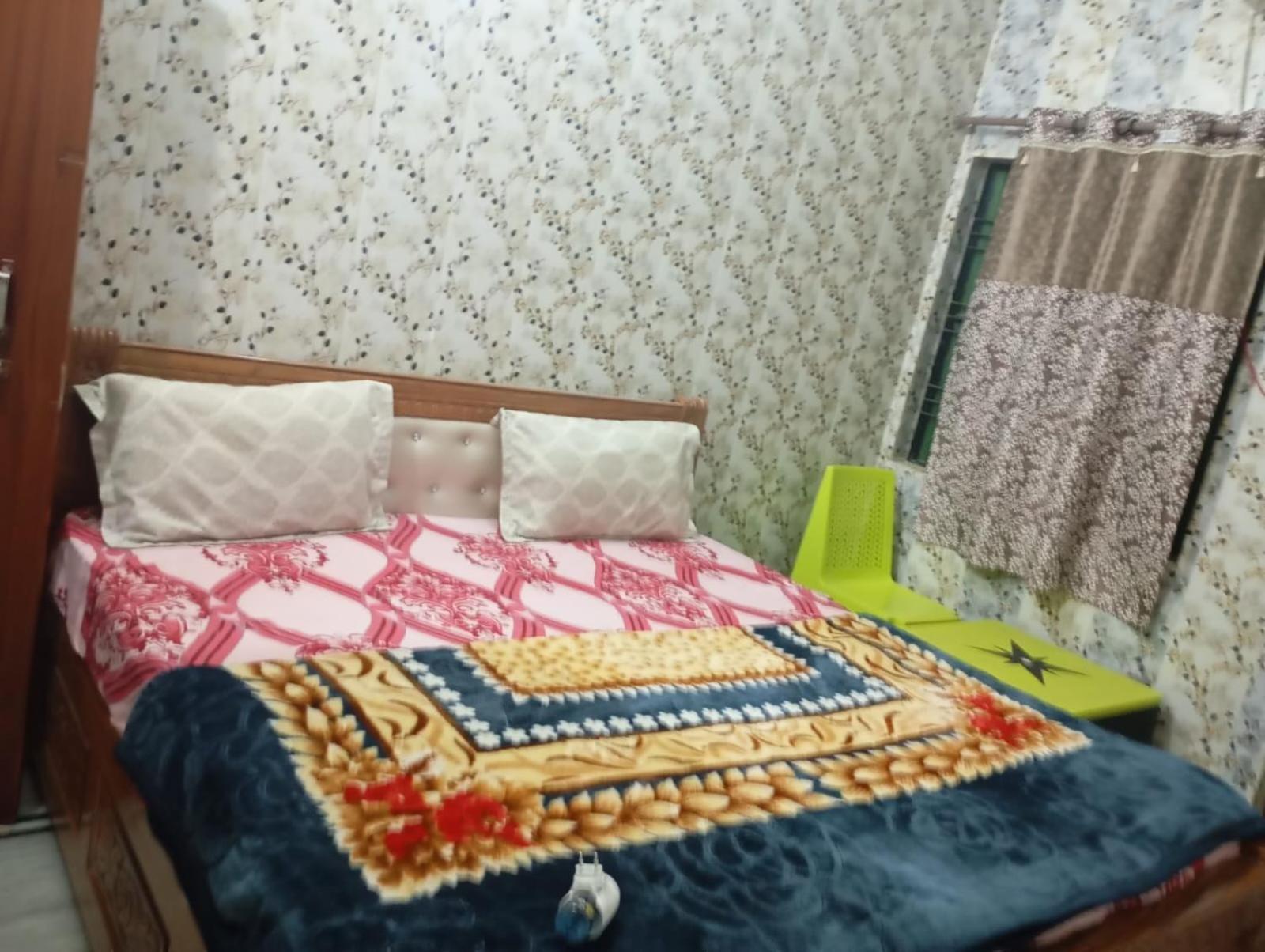 Homestay Radha Rani *